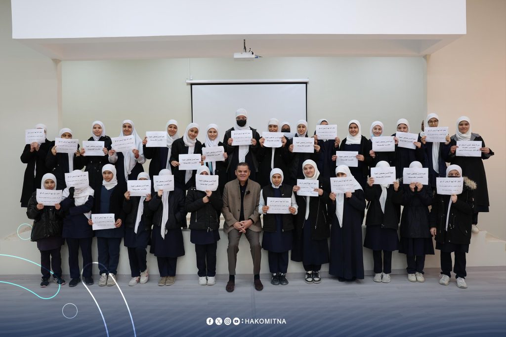 1 1 رئيس حكومة الوحدة الوطنية يفتتح مدرسة الصديقة بعد تطويرها في طرابلس