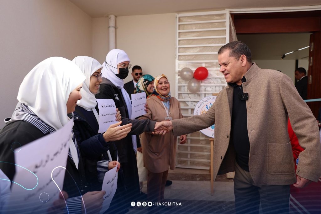 2 1 رئيس حكومة الوحدة الوطنية يفتتح مدرسة الصديقة بعد تطويرها في طرابلس