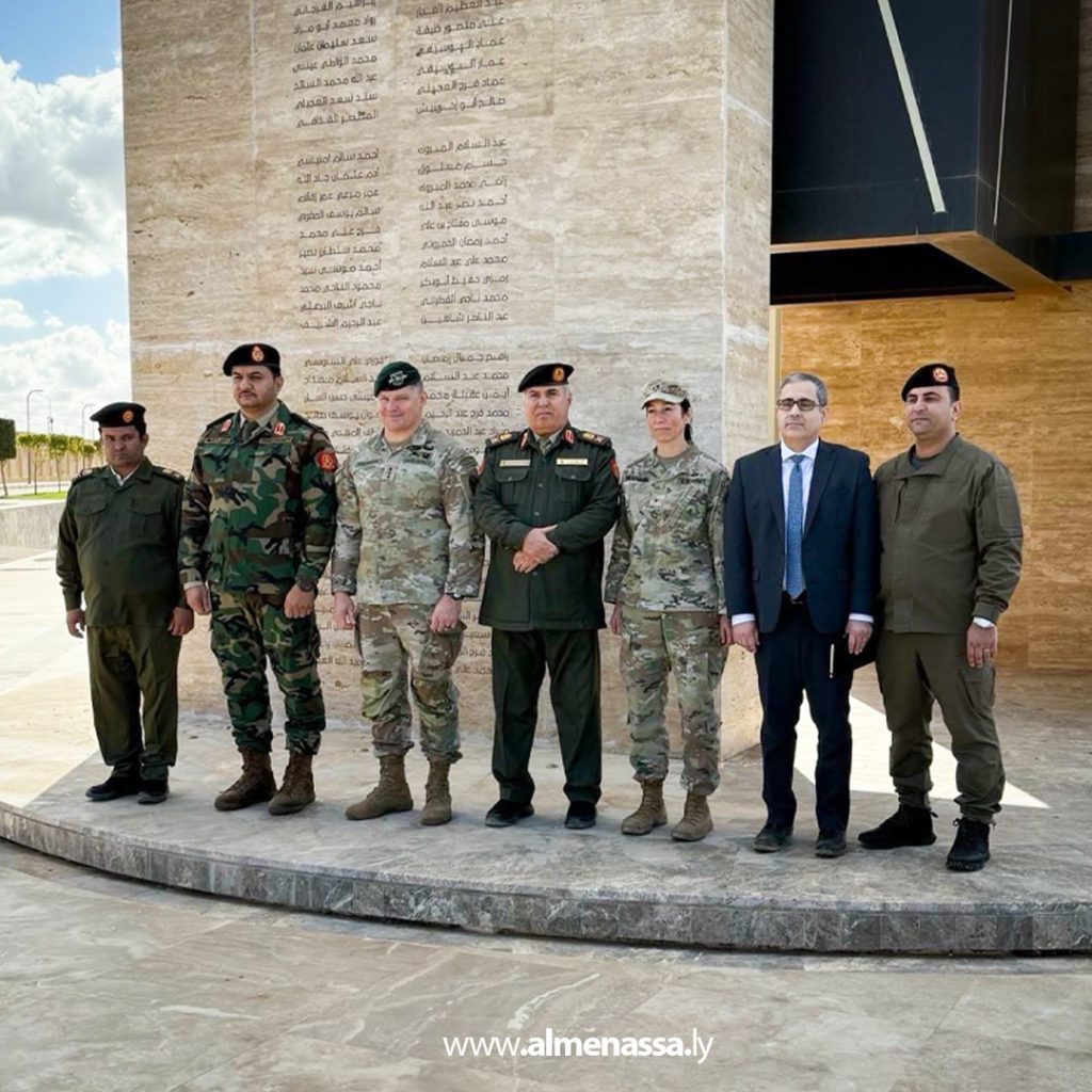 رئيس أركان القوات البرية يستقبل نائب قائد أفريكوم لمناقشة توسيع التعاون بين الولايات المتحدة وليبيا 1 3 3 رئيس أركان القوات البرية يستقبل نائب قائد أفريكوم لمناقشة توسيع التعاون بين الولايات المتحدة وليبيا