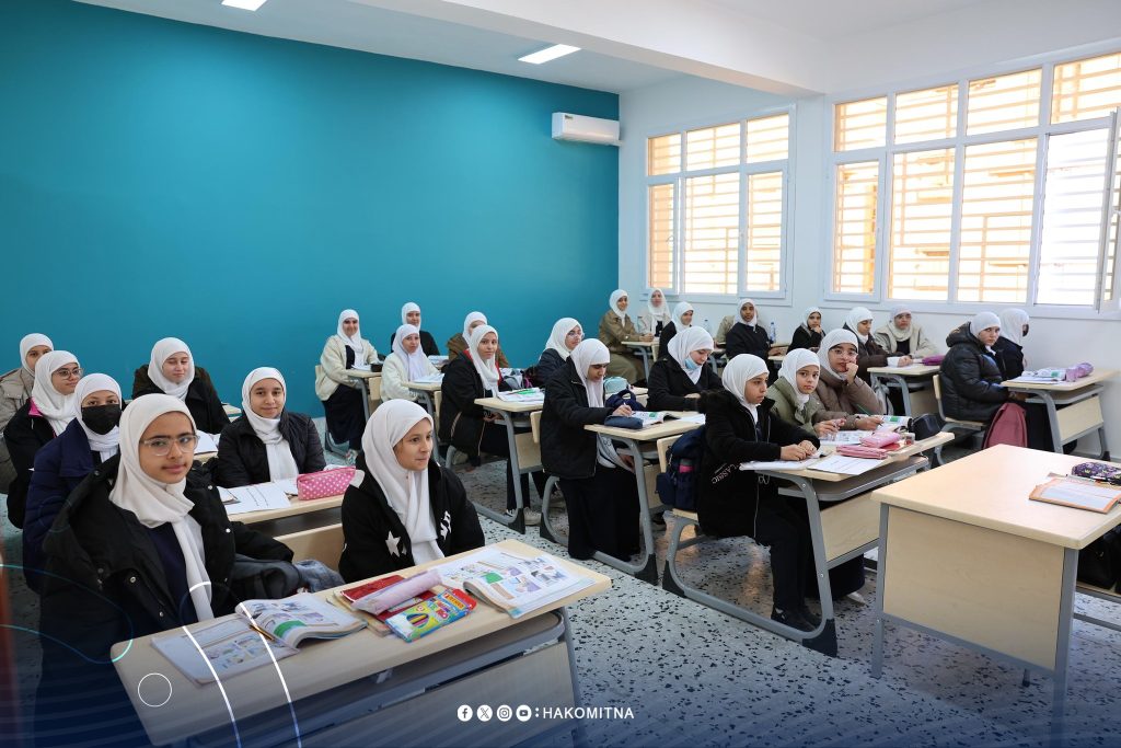 4 1 رئيس حكومة الوحدة الوطنية يفتتح مدرسة الصديقة بعد تطويرها في طرابلس
