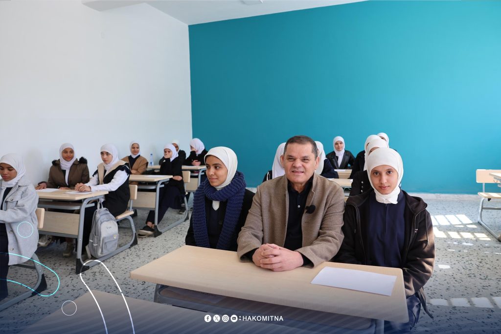 6 رئيس حكومة الوحدة الوطنية يفتتح مدرسة الصديقة بعد تطويرها في طرابلس