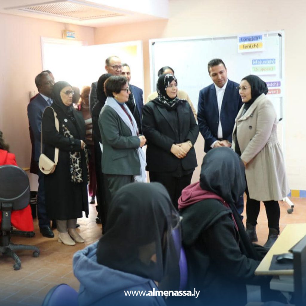 Extra 112 وزيرة الشؤون الاجتماعية تزور مؤسسات معنية بالطفولة في تونس لتعزيز التعاون في مجال رعاية الأطفال