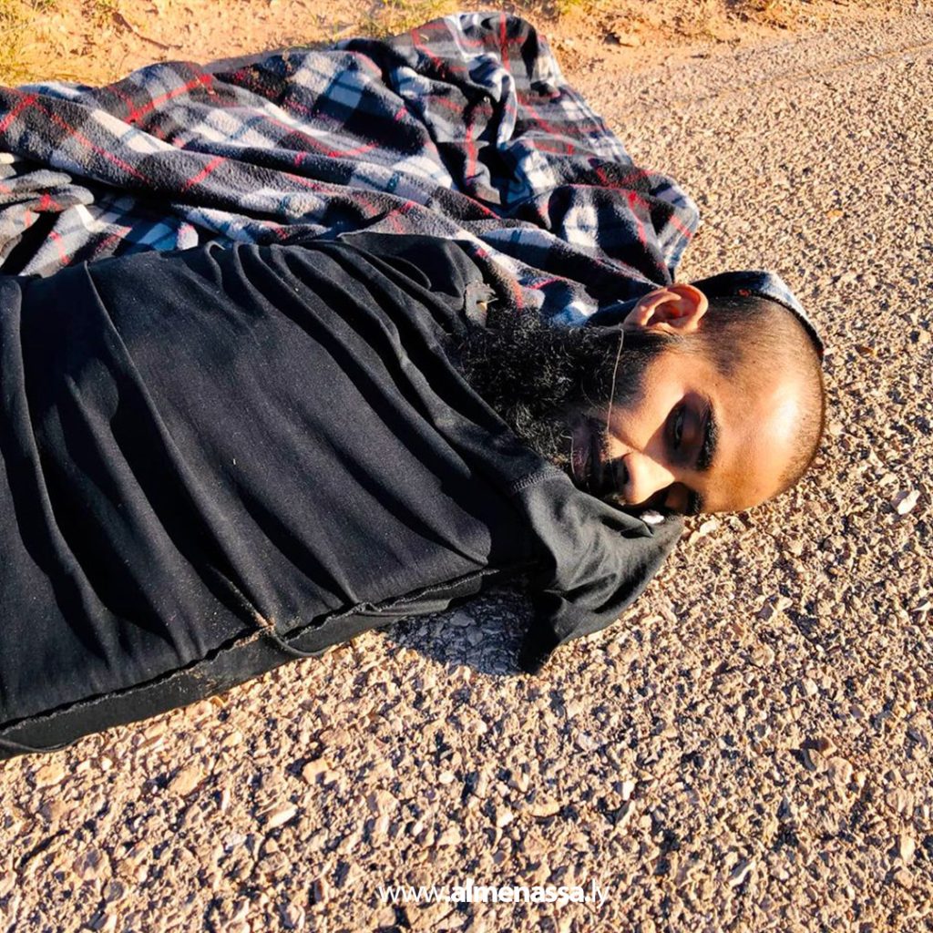 extra1 121 جهاز مكافحة التهديدات الأمنية والهلال الأحمر الزاوية الغرب: العثور على جثمان في طريق الحوار