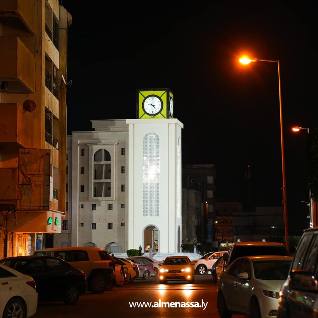 extra1 83 قرب الانتهاء من مشروع تطوير وصيانة ميدان النصر وسط مصراتة