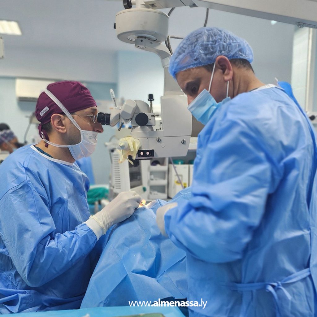 extra2 166 ضمن مبادرة المشير الصحية..فريق جراحة العيون يجري 5 عمليات زراعة قرنية الأربعاء بمركز طبرق الطبي