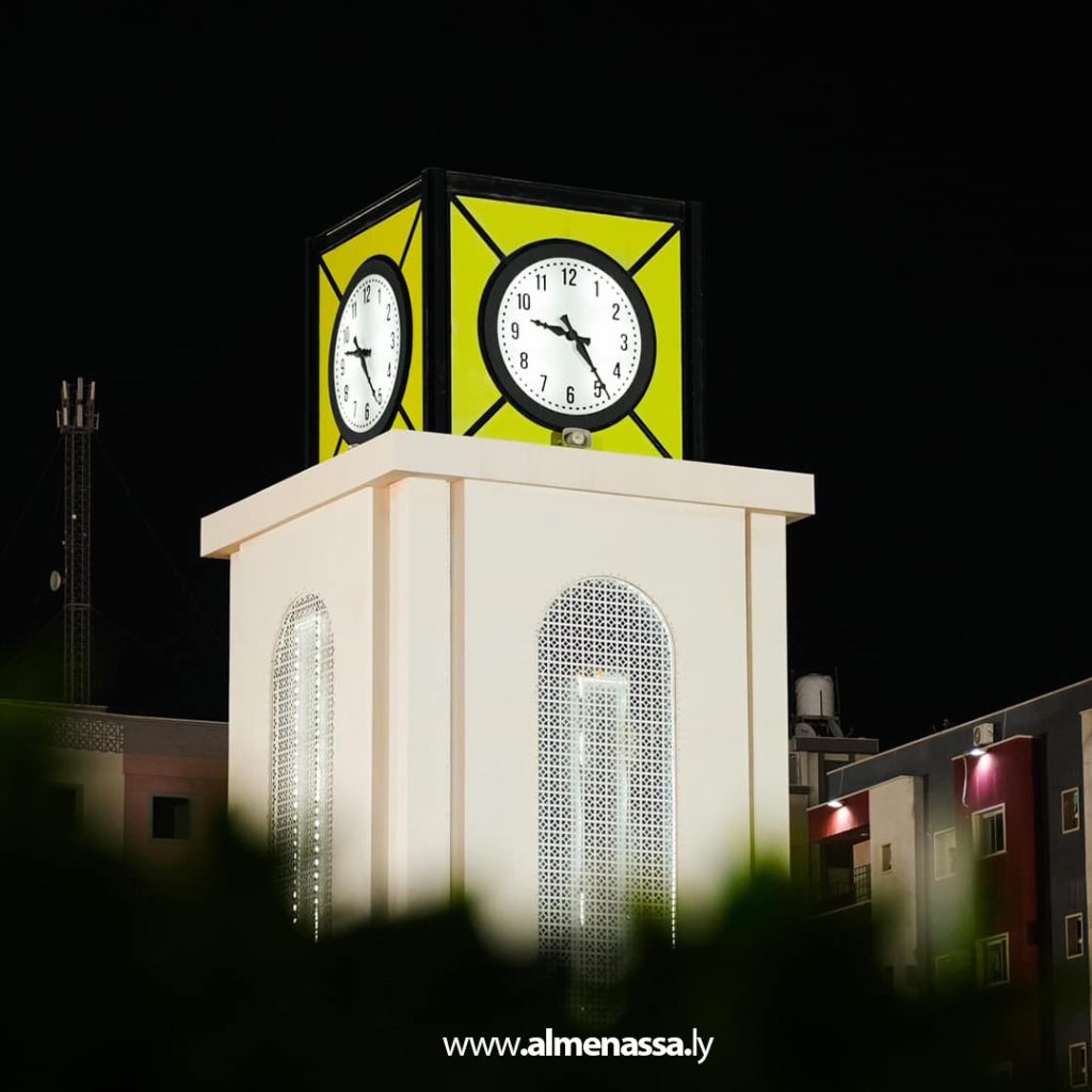 extra3 29 قرب الانتهاء من مشروع تطوير وصيانة ميدان النصر وسط مصراتة