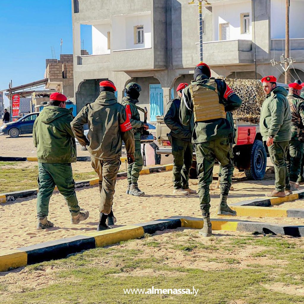 extra5 6 إدارة السجون والشرطة العسكرية بالقيادة العامة تباشر تأمين منطقة القطرون