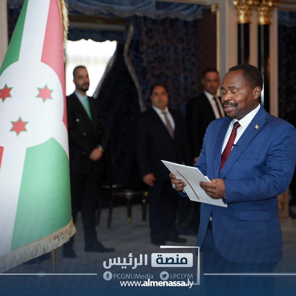 jgm المنفي يعتمد ثمان سفراء جدد لدى ليبيا من بينهم سفير دولة فلسطين
