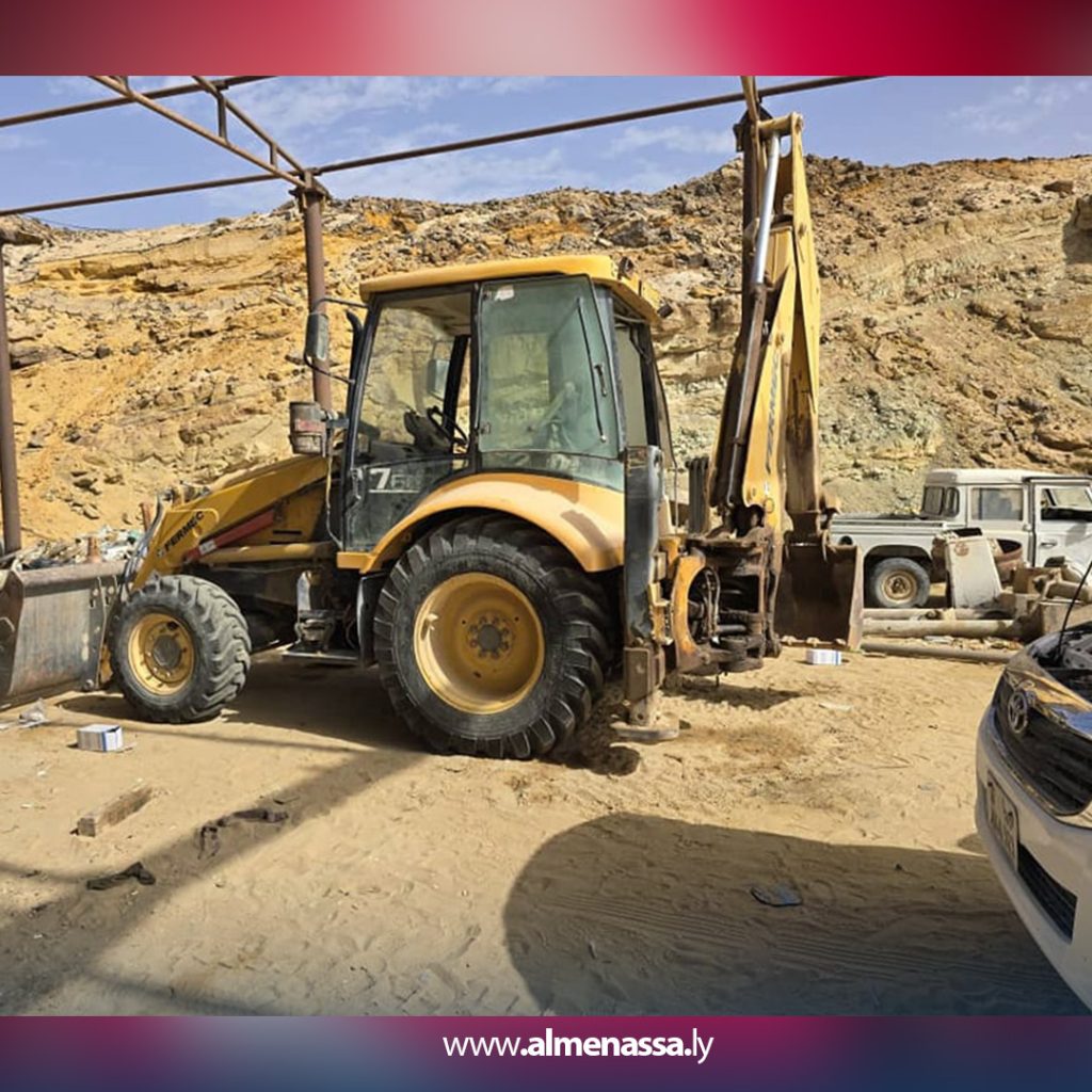 اللجنة الأمنية المشتركة تكشف شاحنات تهريب وقود ومعدات نفطية مخبأة في مزارع منطقة زلة 1 بالى اللجنة الأمنية المشتركة تكشف شاحنات تهريب وقود ومعدات نفطية مخبأة في مزارع منطقة زلة