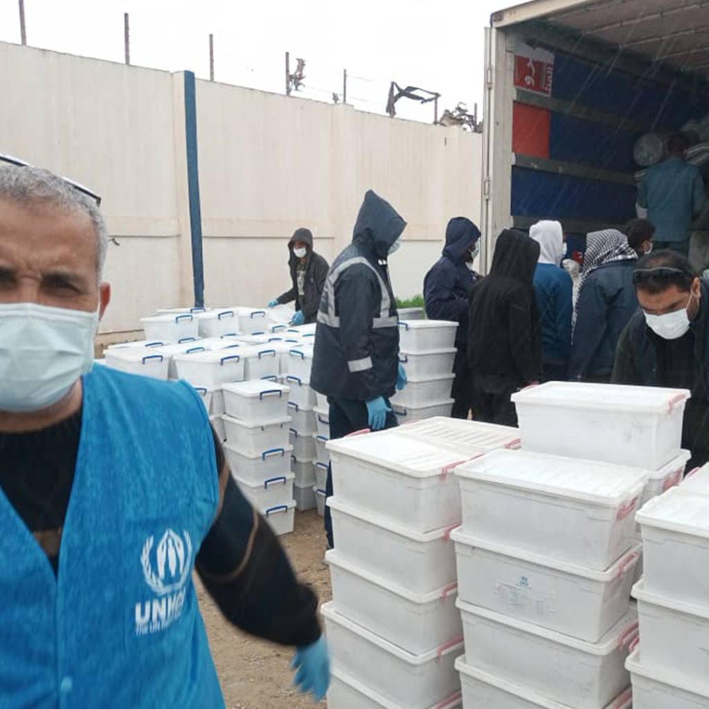 لب الهيئة الليبية للإغاثة تقدم مساعدات إيوائية للمهاجرين غير الشرعيين في بنغازي