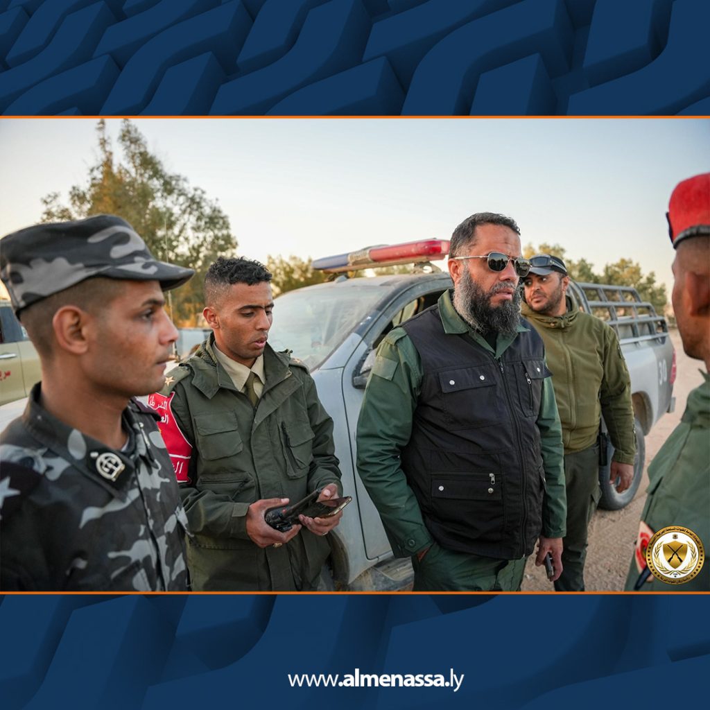 لتة 2 اللجنة الأمنية تضبط معدات وآليات تستخدم في الحقول النفطية بمنطقة زلة