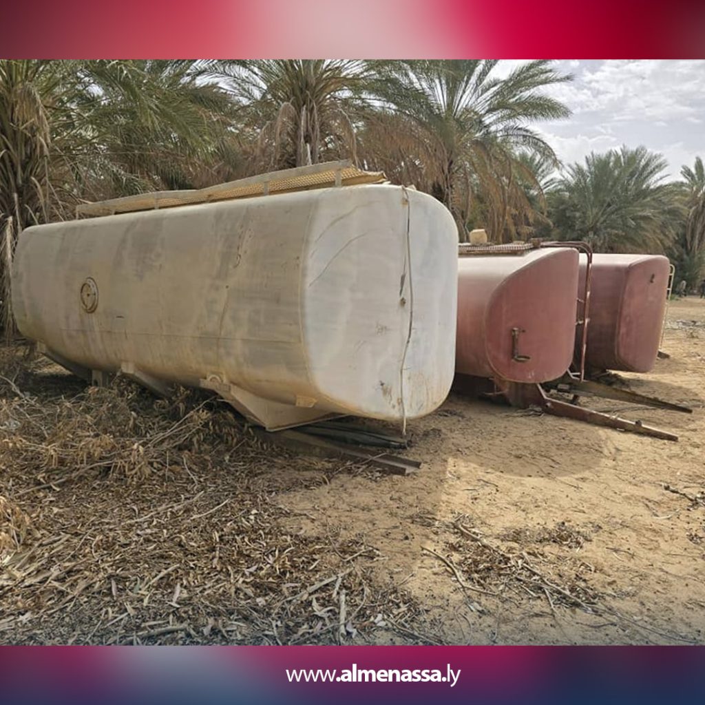 اللجنة الأمنية المشتركة تكشف شاحنات تهريب وقود ومعدات نفطية مخبأة في مزارع منطقة زلة 5 ني اللجنة الأمنية المشتركة تكشف شاحنات تهريب وقود ومعدات نفطية مخبأة في مزارع منطقة زلة