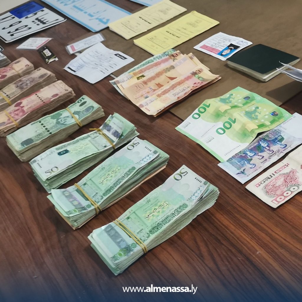 ضبط تشكيل عصابي يمتهن تهريب المركبات الآلية إلى الجزائر 4 يب ضبط تشكيل عصابي يمتهن تهريب المركبات الآلية إلى الجزائر
