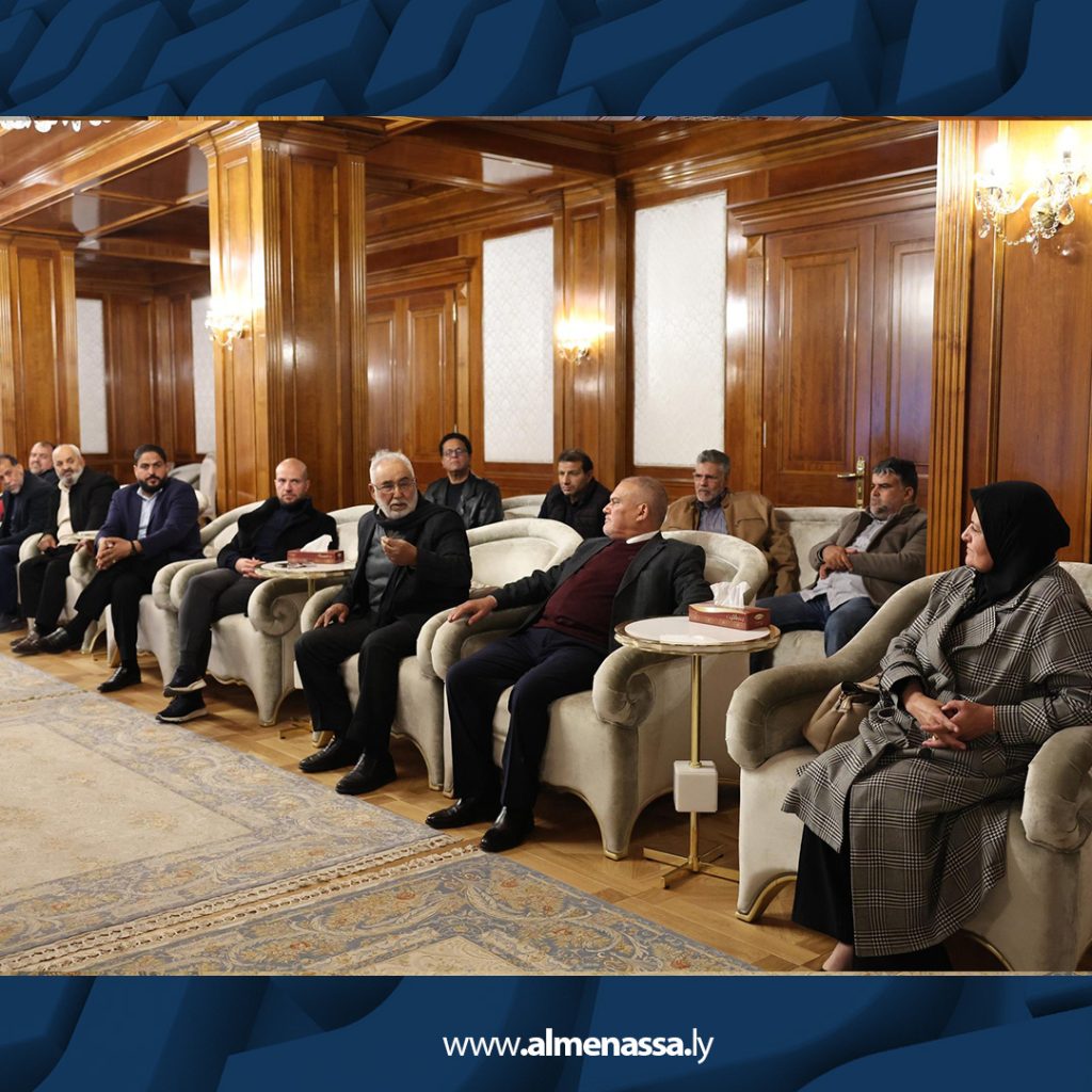 03 8 الدبيبة يستقبل أعضاء مجلس النواب ومخاتير بلديات الزاوية لبحث مستجدات الانتخابات البلدية