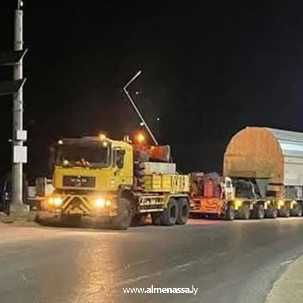 extra 65 وزارة الكهرباء تُسهّل نقل مولد الوحدة الغازية الثالثة إلى محطة كهرباء السرير