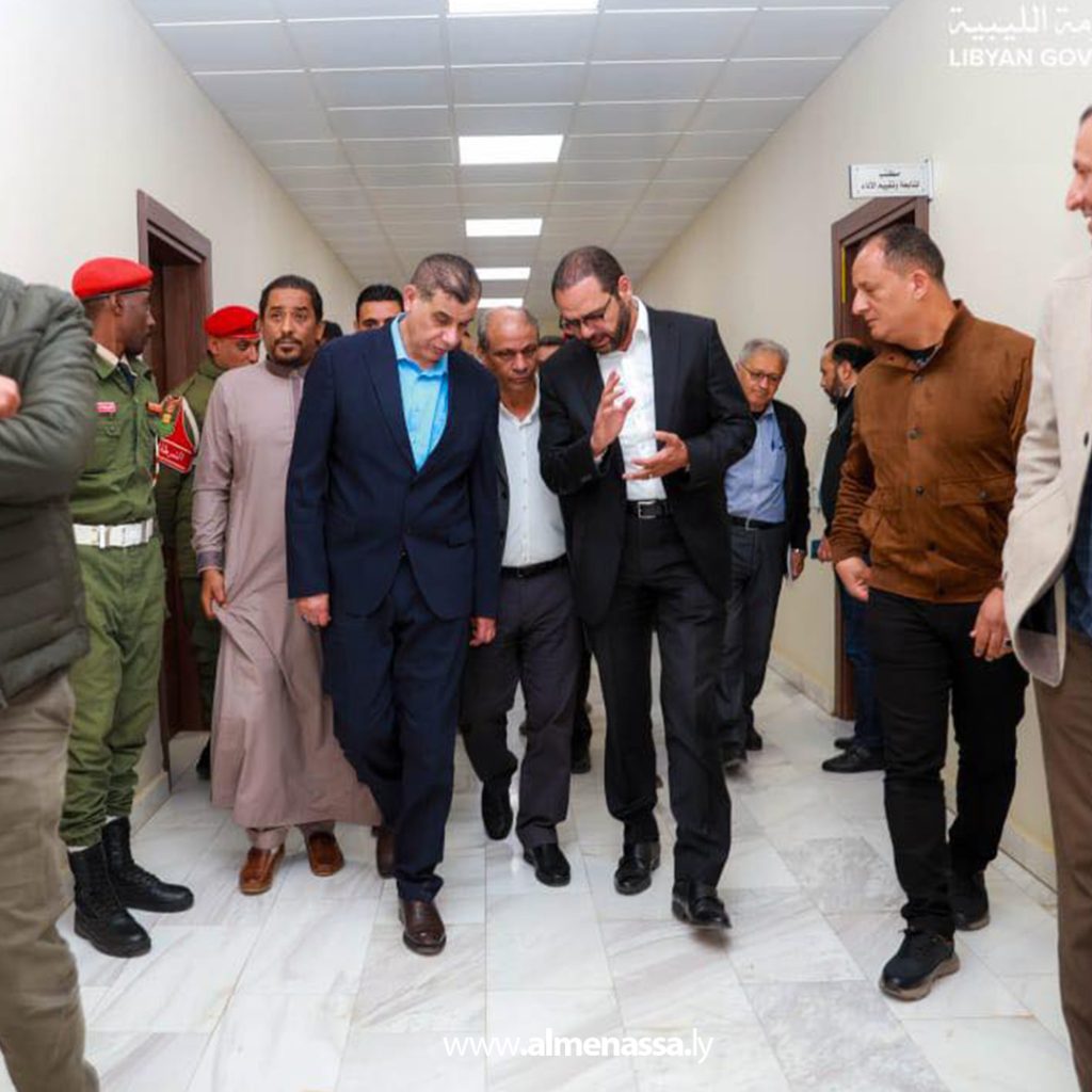 القطراني يناقش إنشاء مسار خاص لاستقبال حالات الحوادث بمستشفى الجلاء بنغازي 2 extra1 20 القطراني يناقش إنشاء مسار خاص لاستقبال حالات الحوادث بمستشفى الجلاء بنغازي