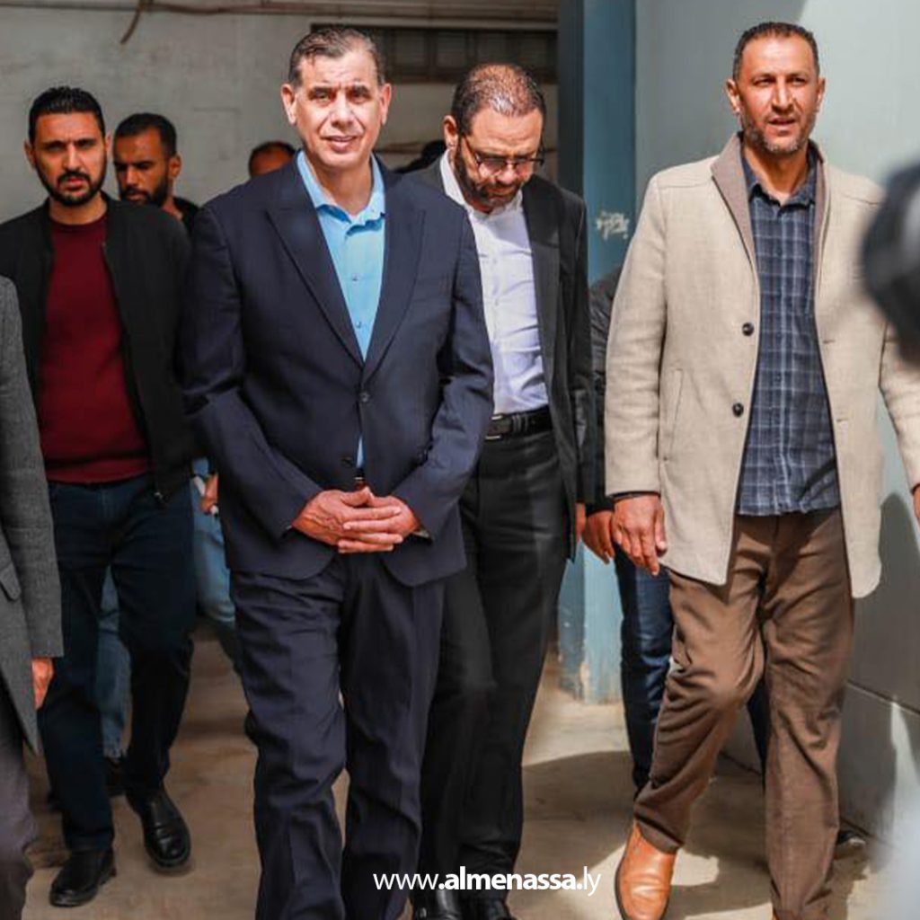 القطراني يناقش إنشاء مسار خاص لاستقبال حالات الحوادث بمستشفى الجلاء بنغازي 3 extra2 11 القطراني يناقش إنشاء مسار خاص لاستقبال حالات الحوادث بمستشفى الجلاء بنغازي