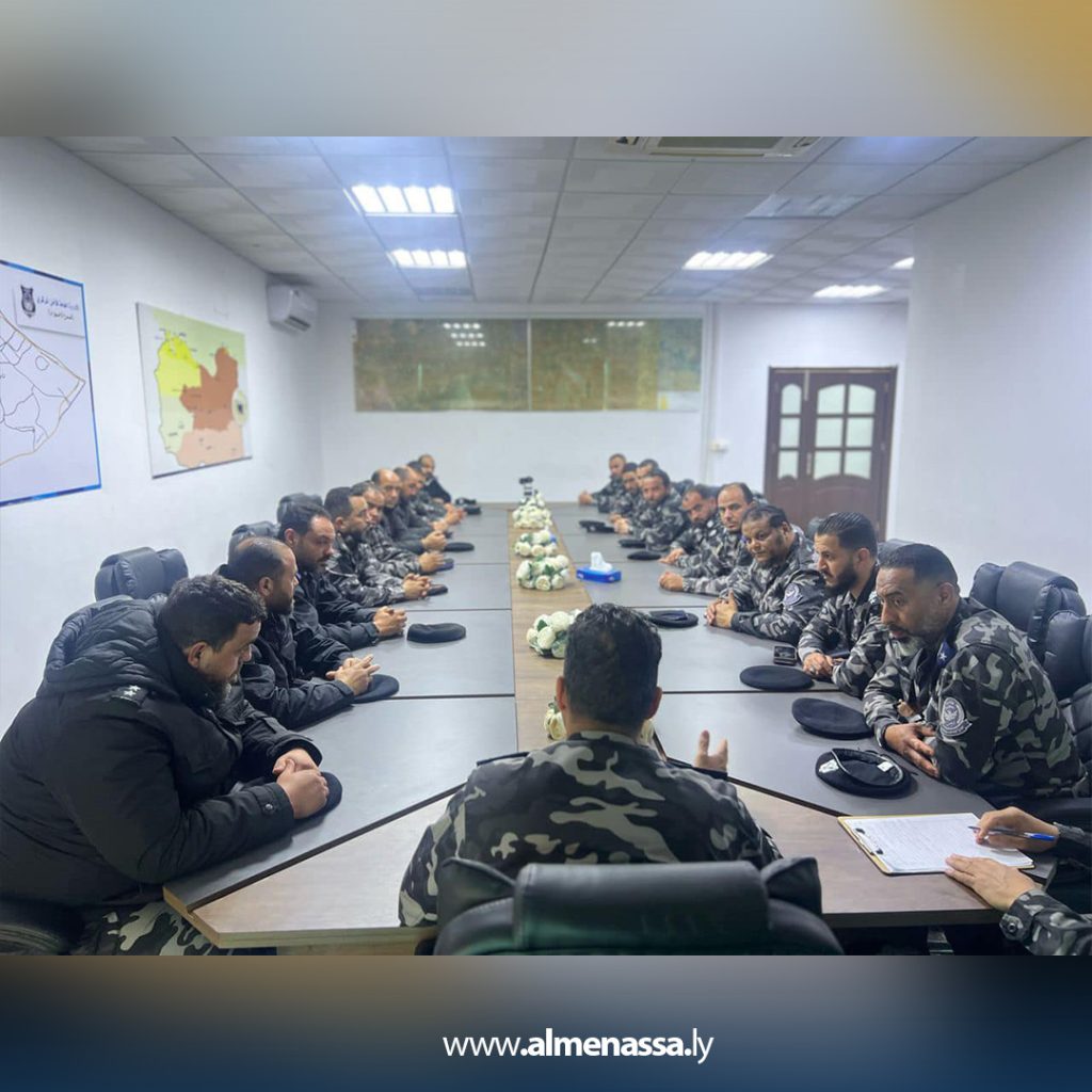 fgjn مدير إنفاذ القانون يعقد اجتماعًا لتقييم الأوضاع الأمنية بمنفذ رأس جدير والبوابات الحدودية