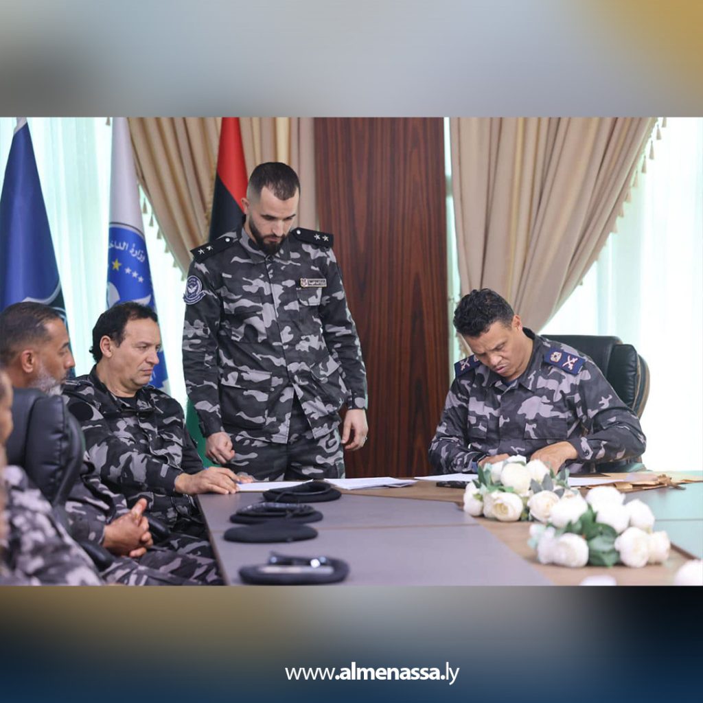 fhn 3 مدير إنفاذ القانون يعقد اجتماعًا لتقييم الأوضاع الأمنية بمنفذ رأس جدير والبوابات الحدودية