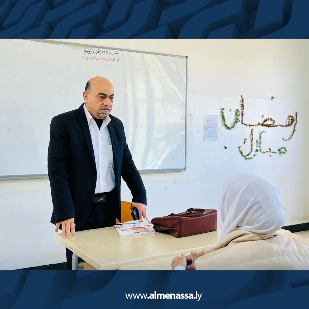 بى 1 مراقب تربية بنغازي يقوم بجولة ميدانية لمتابعة سير الامتحانات والعملية التعليمية