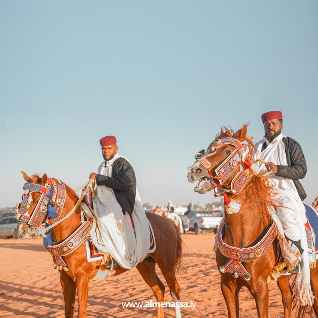 01 4 الكفرة تحتفل بعيد الفطر عبر عروض الميز الشعبي