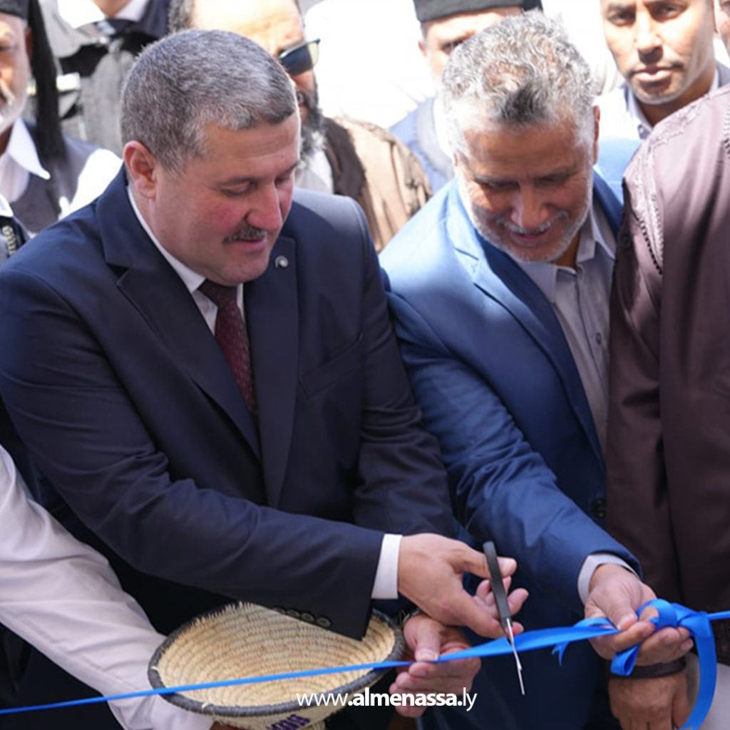 04 51 وزير السياحة والصناعات التقليدية يفتتح معرض الصناعات التقليدية بمدينة درج