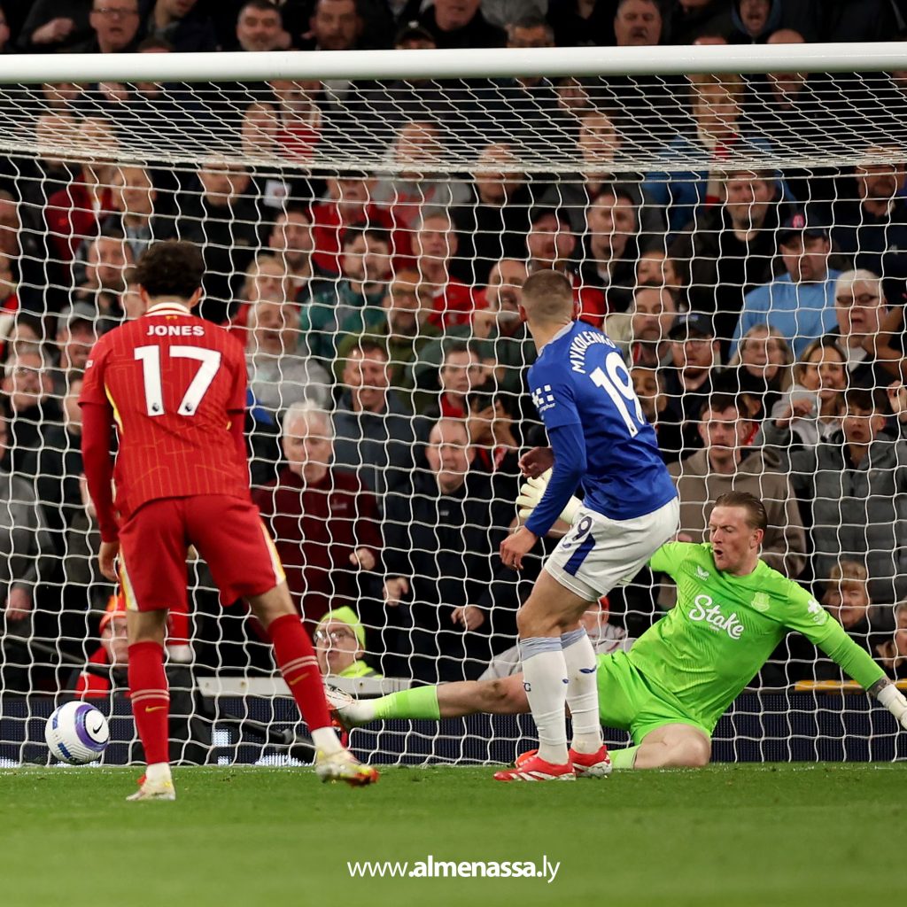 10 2 ليفربول يحسم ديربي الميرسيسايد ويعزز صدارته للدوري الإنجليزي