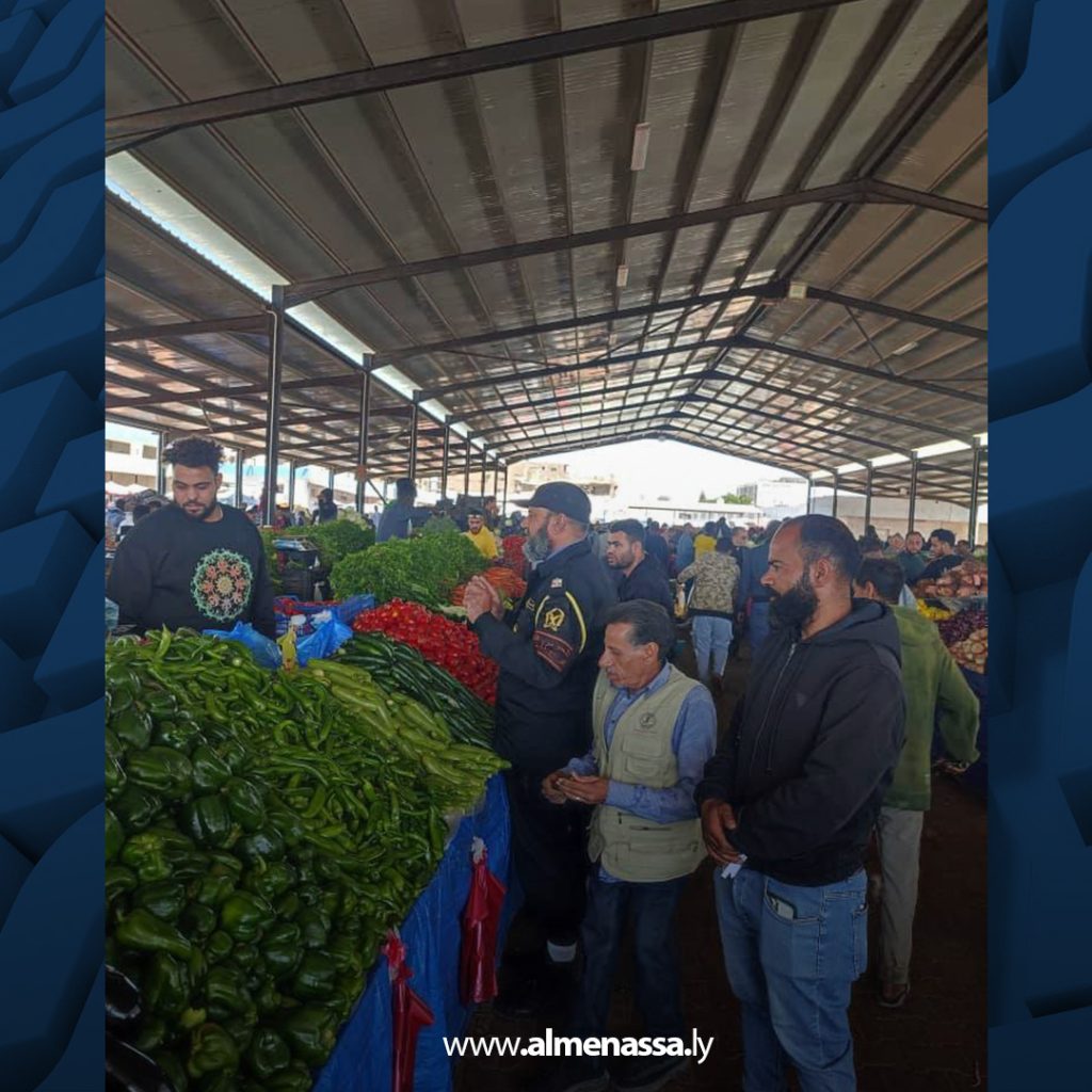 الحرس البلدي في بنغازي يشدد الرقابة على المحال التجارية بحملات تفتيشية مكثفة 1 Extra 97