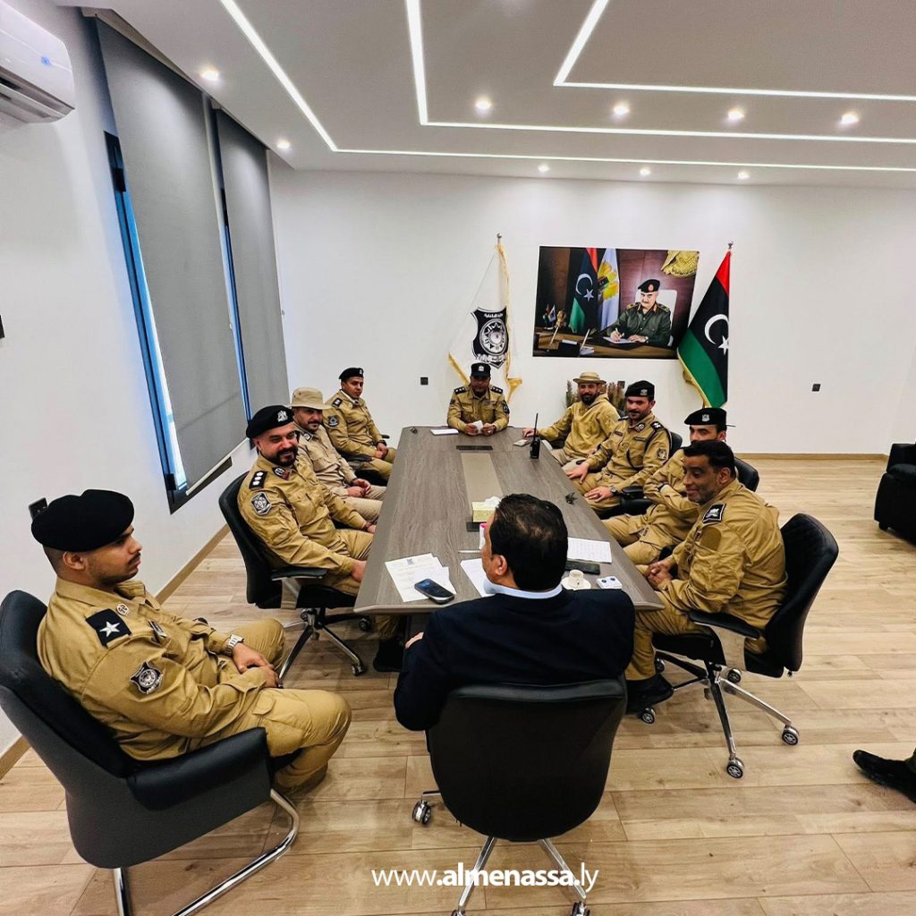 extra 102 رئيس جهاز مكافحة الهجرة غير الشرعية يعقد اجتماعات في بنغازي ويؤكد على تنفيذ الخطة الأمنية