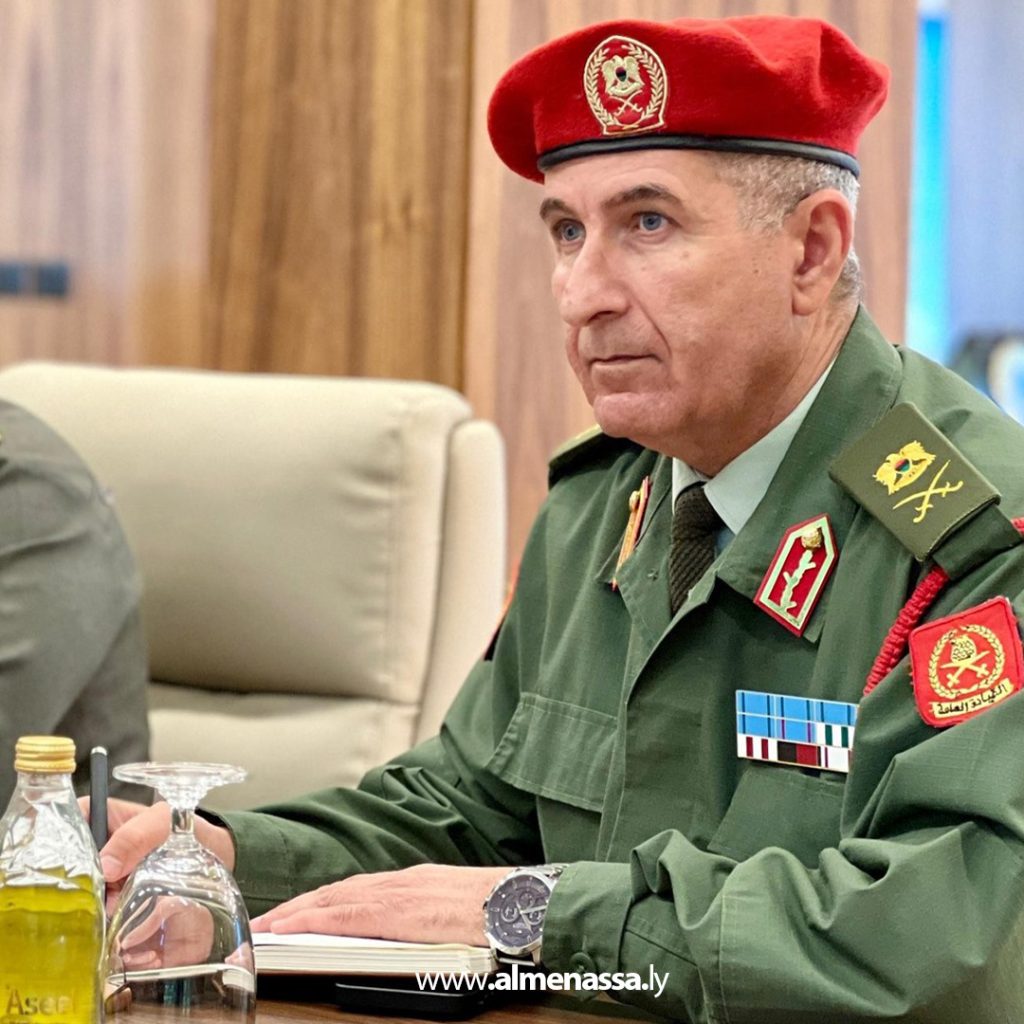 extra 115 الأمين العام للقيادة العامة يستقبل القنصل العام اليوناني لبحث العلاقات الثنائية