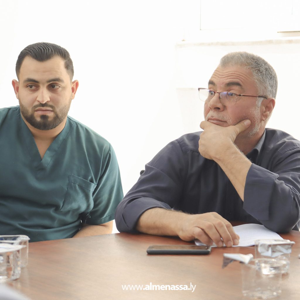 extra 123 عميد بلدية زليتن يعقد اجتماع موسع لبحث الإشكاليات داخل مركز زليتن الطبي