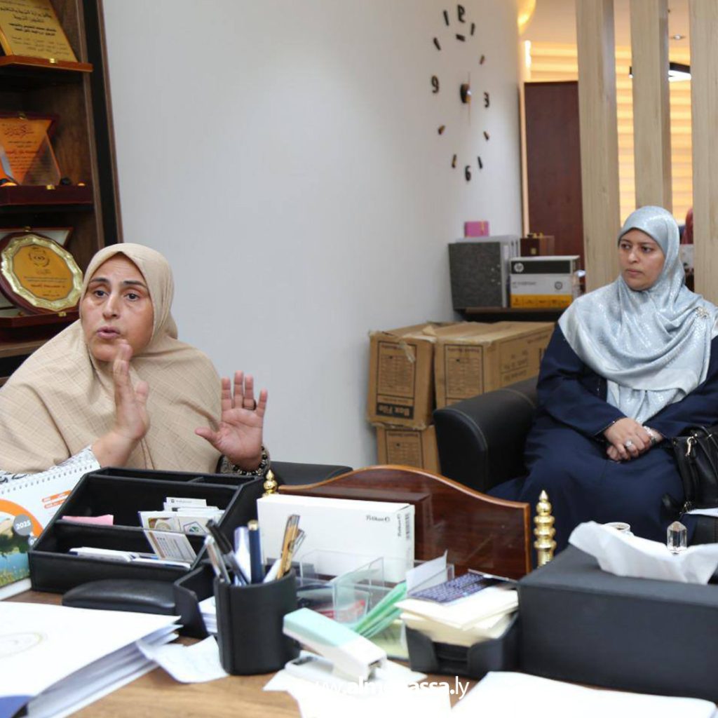 extra 157 لقاء تربوي لبحث التعاون بين وزارة التعليم وكلية التربية بجامعة طرابلس