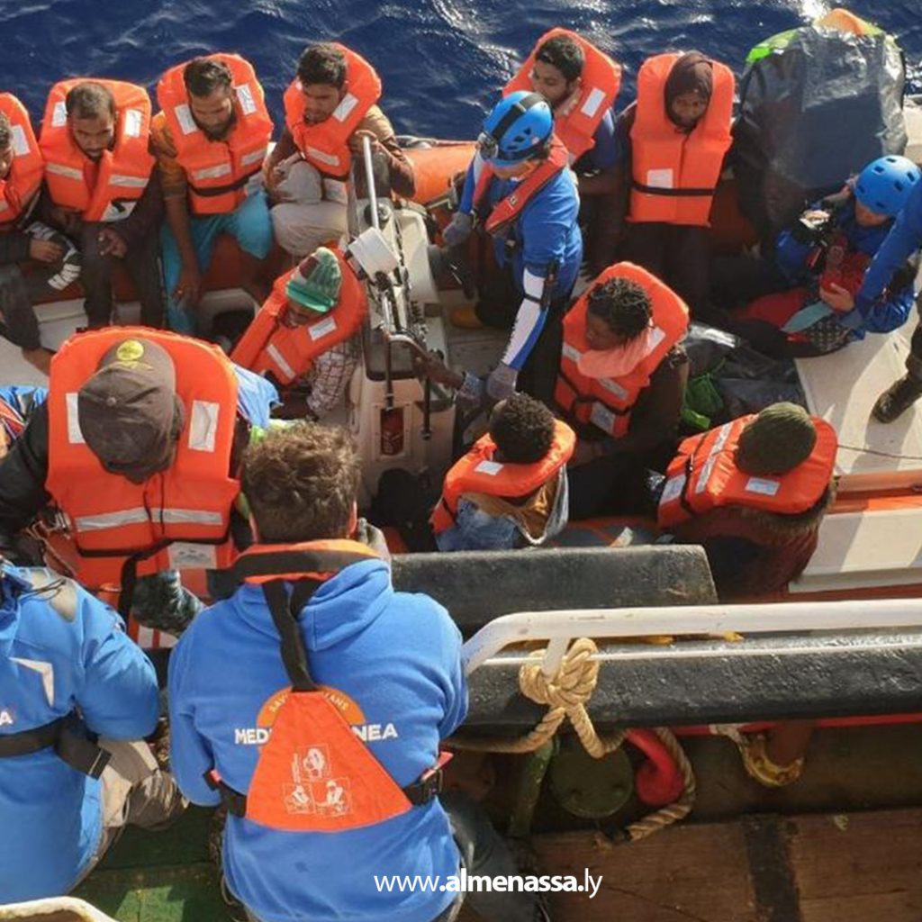 extra 223 أكثر من 2000 مهاجر يصلون إلى لامبيدوسا قادمين من ليبيا وتونس وسط ظروف بحرية صعبة