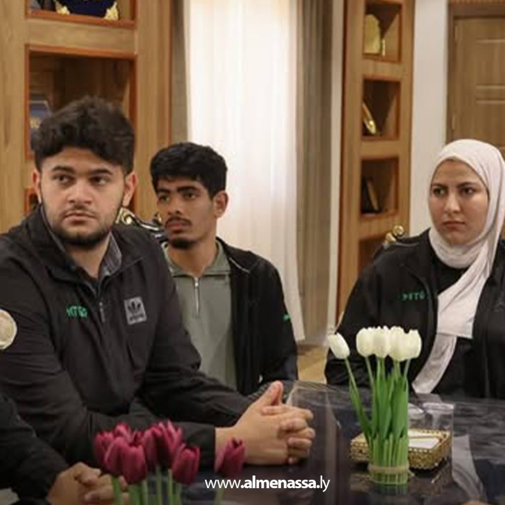 extra 303 وزير التعليم العالي الليبي يلتقي فريق MTG7 الفائز بجائزة Google العالمية في الروبوتات