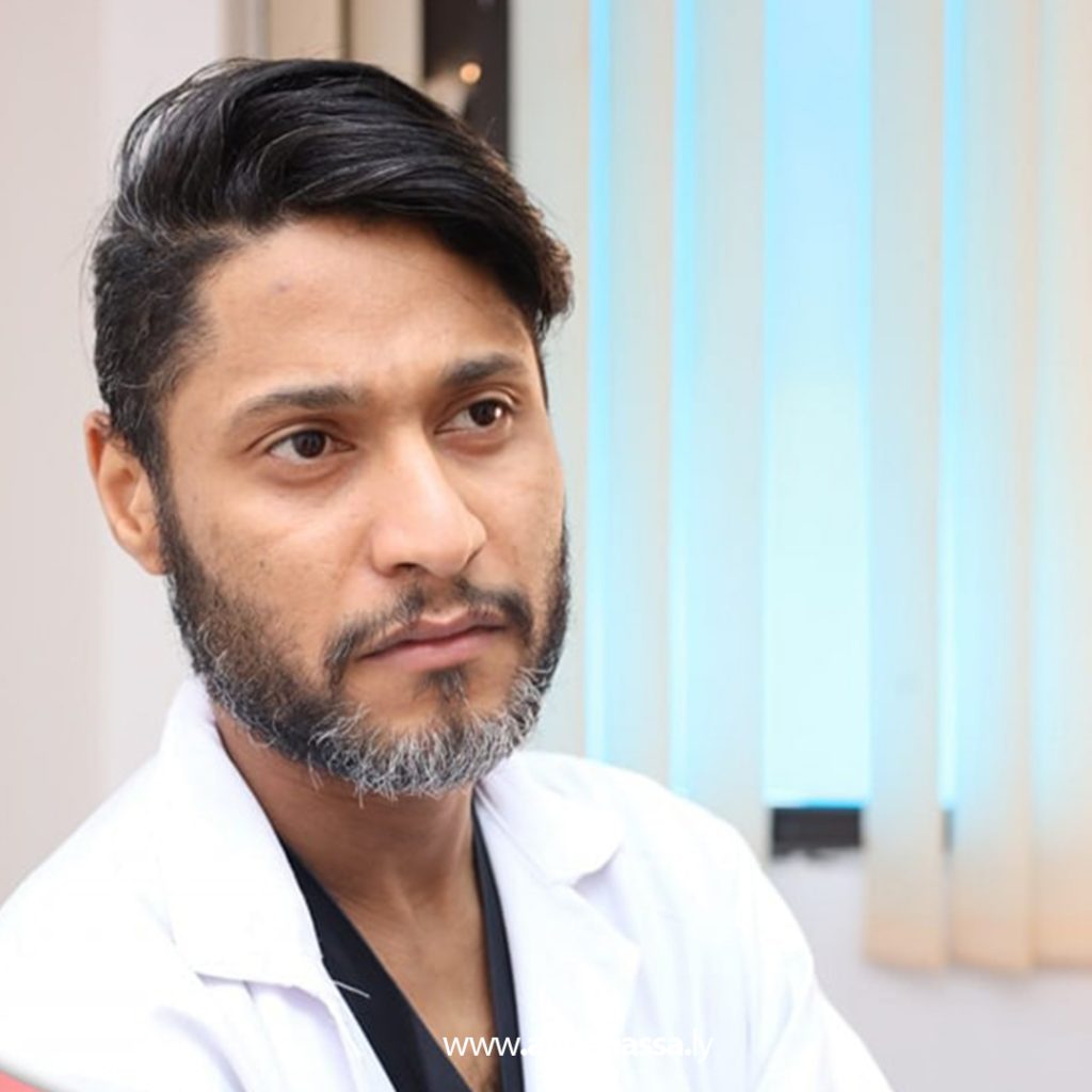 extra 319 مركز بنغازي الطبي يستعرض تقنية التعقيم بالأشعة فوق البنفسجية ضمن خطة تطوير خدماته الصحية