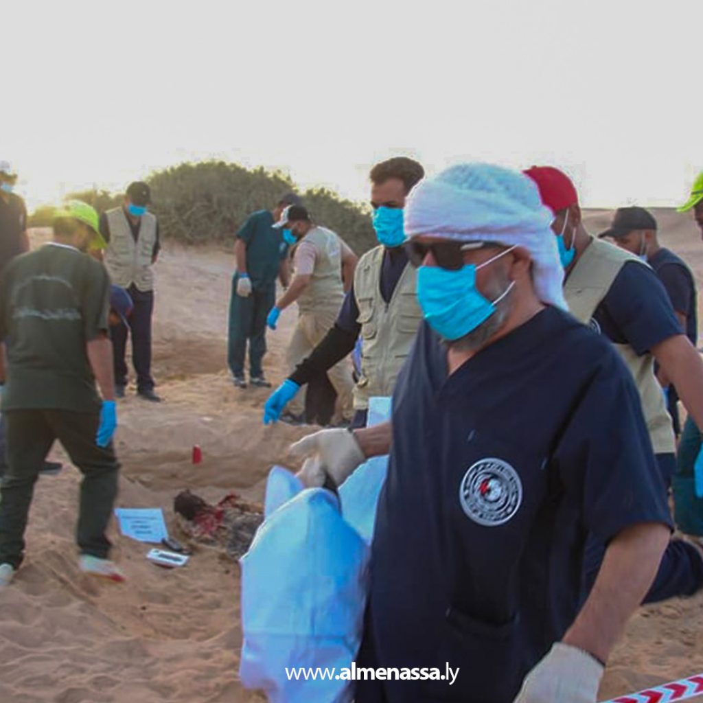 extra Recovere العثور على أربع جثث مجهولة الهوية في مقابر جماعية بين حقل الغاني وزلة