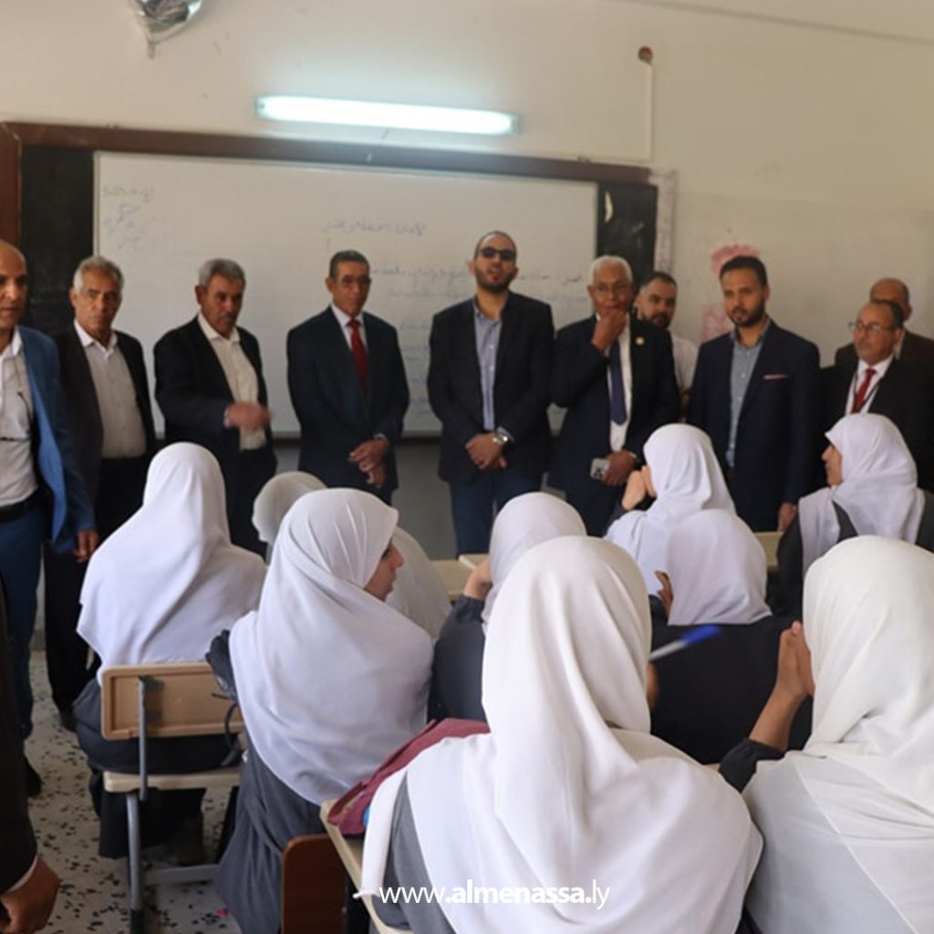 extra1 171 وفد من وزارة التربية والتعليم يزور الأصابعة تضامنًا ودعمًا للعملية التعليمية