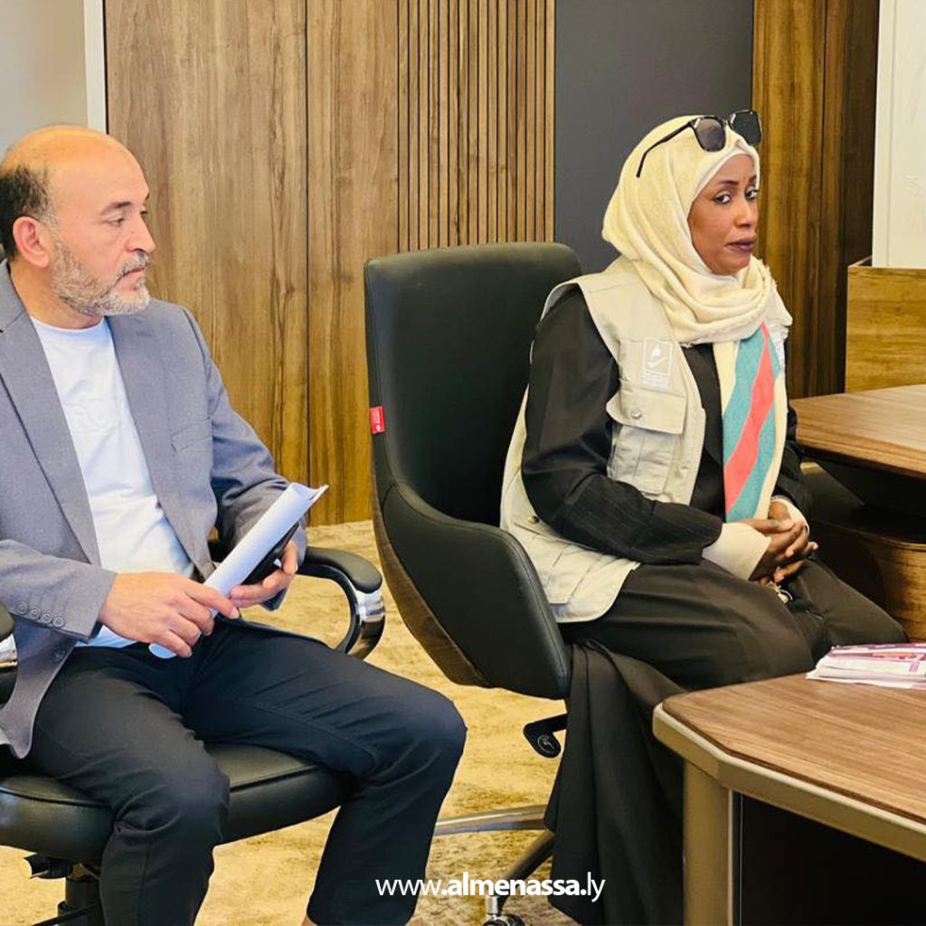 extra1 21 مراقب التربية والتعليم بنغازي يلتقي بسفيرات التوعية لتعزيز الوعي الانتخابي