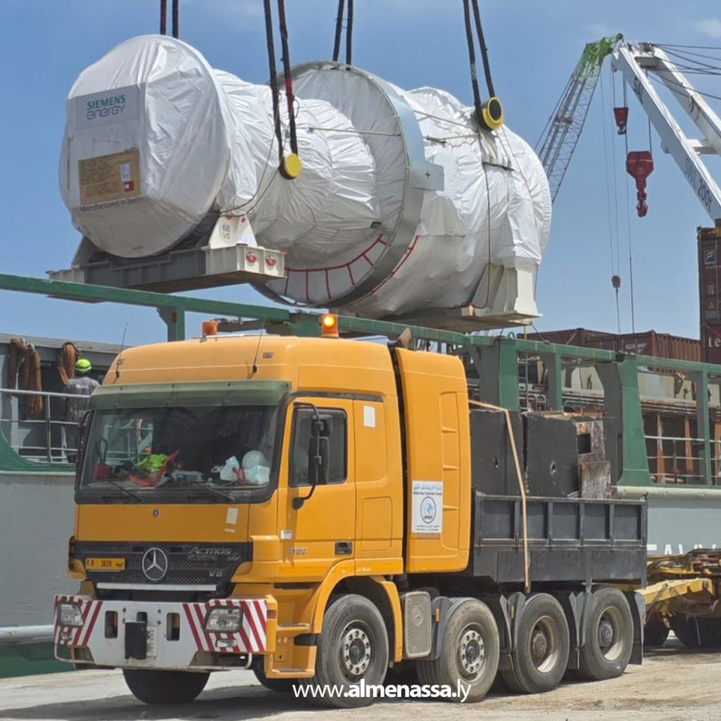extra1 237 وصول التوربينة الخاصة بالوحدة الغازية الثالثة بمحطة كهرباء السرير
