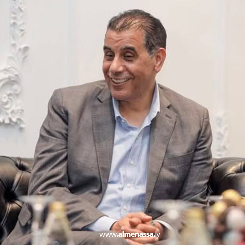 extra1 266 القطراني يبحث تطوير الاتصال الفعال بين وزارات الحكومة الليبية