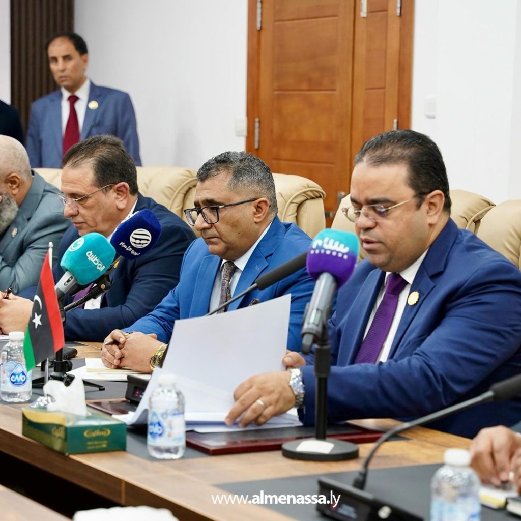 extra1 40 وزير العمل ونظيره التونسي يفتتحان أعمال اللجنة الفنّية الليبية التونسية المشتركة