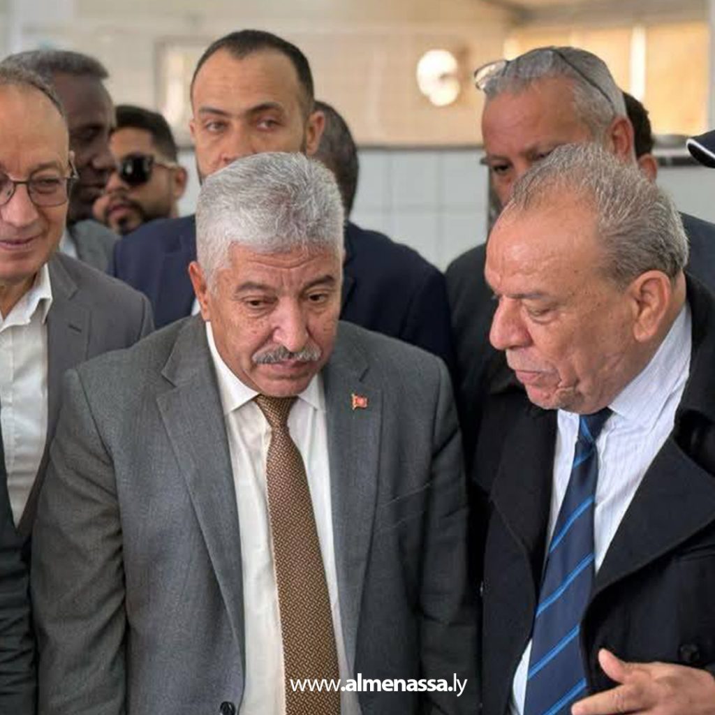 extra1 43 خلال زيارته لسوق باب البحر.. وزير التشغيل التونسي يبحث مع الجانب الليبي التعاون في مجال الصيد البحري