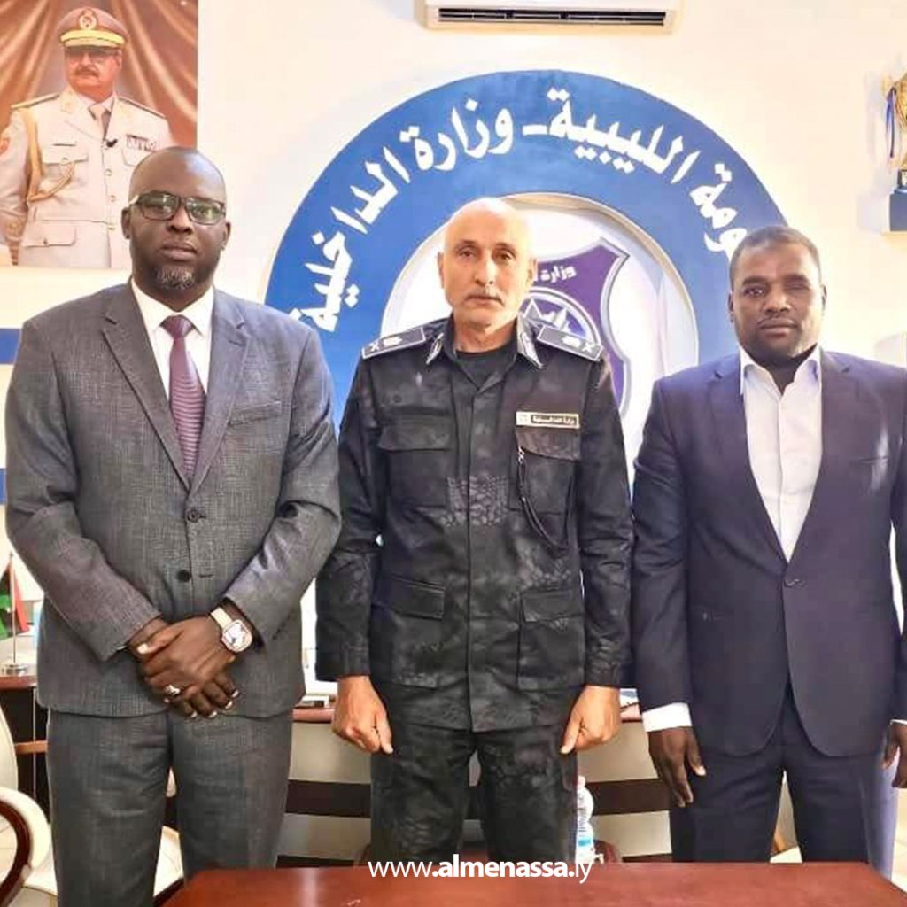 extra1 51 التباوي يبحث أوضاع المهاجرين والنازحين السودانيين بالكفرة