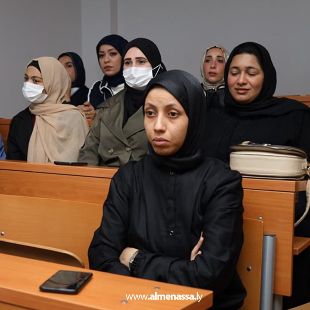 extra11 129 مركز بنغازي الطبي يستعرض تقنية التعقيم بالأشعة فوق البنفسجية ضمن خطة تطوير خدماته الصحية