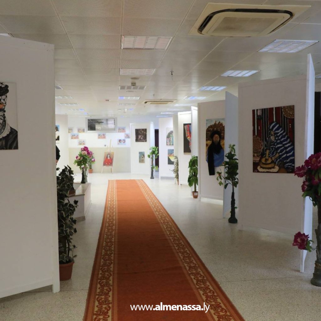 extra11 132 جامعة طرابلس تحتضن انطلاق مسابقة الفنون التشكيلية على مستوى الجامعات الليبية