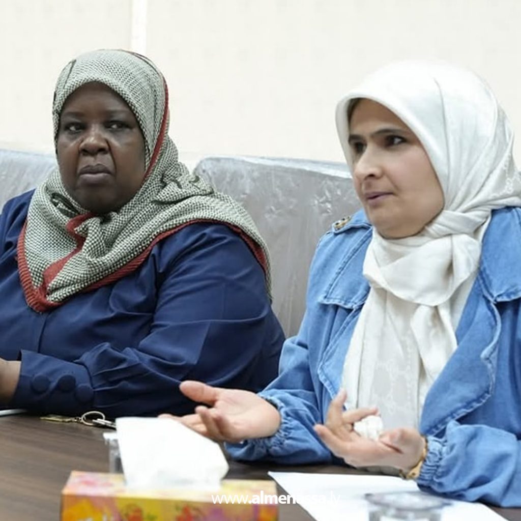 extra11 23 وزير الأشغال العامة يفعل مكتب دعم وتمكين المرأة بالوزارة