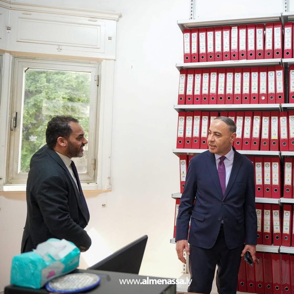 extra11 80 الطاهر الباعور يزور بعثة ليبيا لدى الجامعة العربية والسفارة الليبية في القاهرة