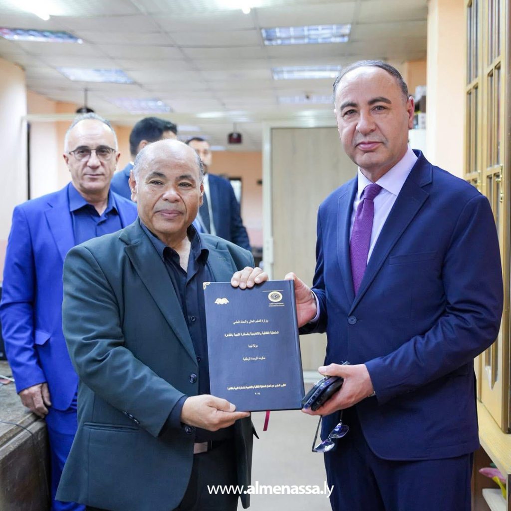 extra111 38 الطاهر الباعور يزور بعثة ليبيا لدى الجامعة العربية والسفارة الليبية في القاهرة