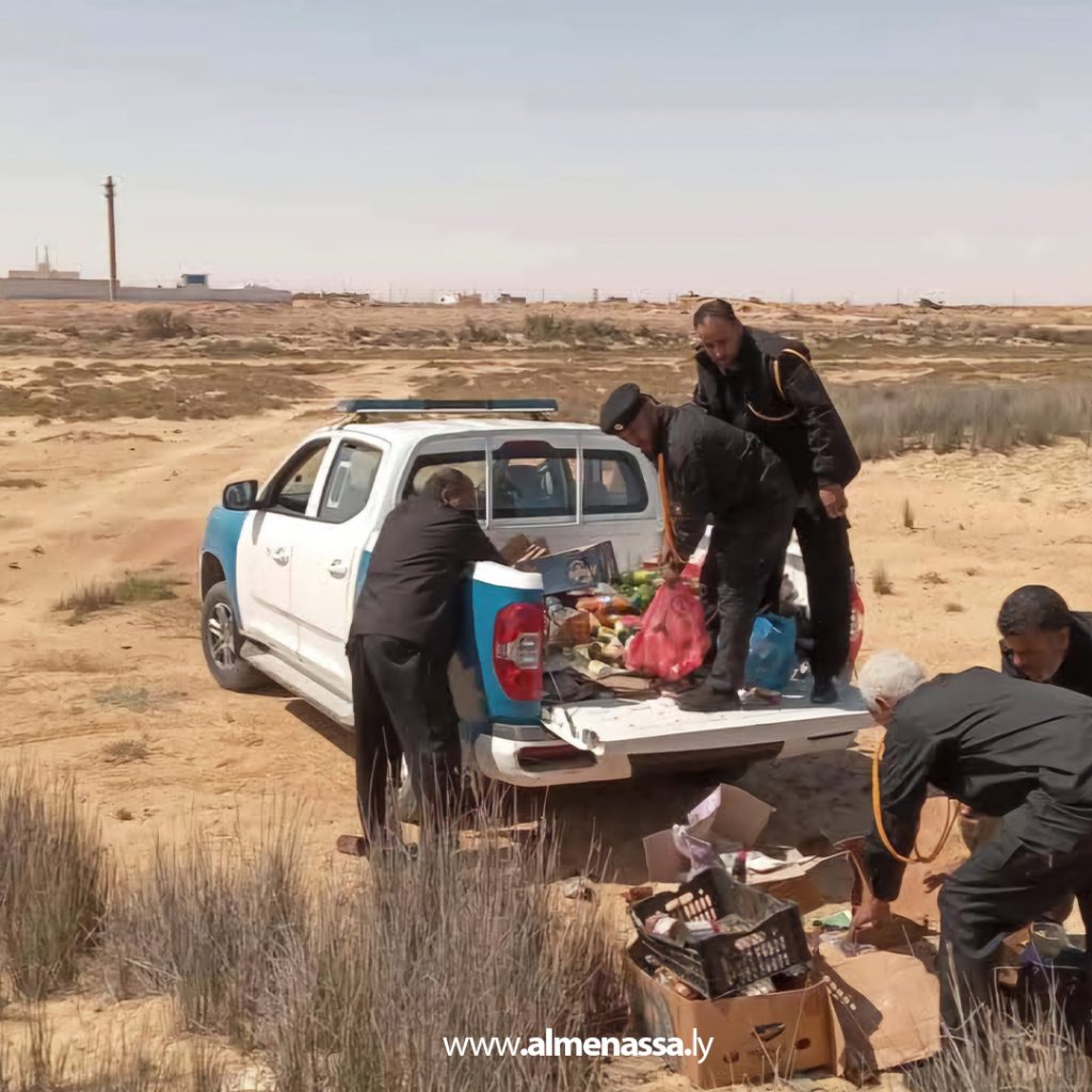 extra1111 9 الحرس البلدي القرضة الشاطئ يضبط لحوماً فاسدة وخضروات منتهية الصلاحية