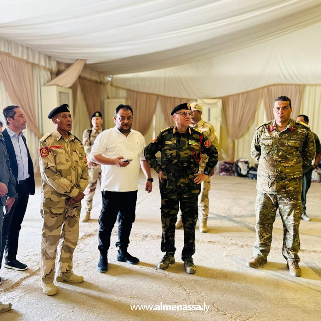 extra11111 7 قيادات عسكرية وأمنية تتفقد مشاريع إعادة إعمار مرزق